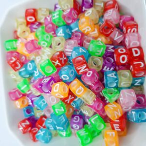 Miçanga Letras Alfabeto Dadinho Translucido 6x6mm- 50 gramas