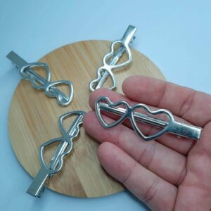 Bico de Pato Jacaré Presilha Coração 7cm- Unidade