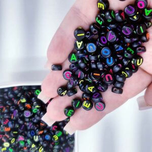 Miçanga Alfabeto Letra Arredondado Preto 4x7mm- 50G