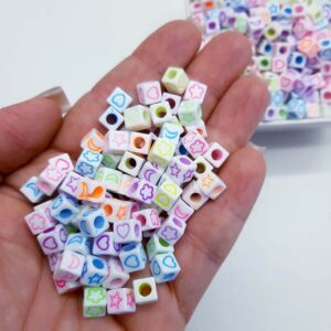 Miçangas Entremeio Dadinho Desenhos 6x6mm -50G