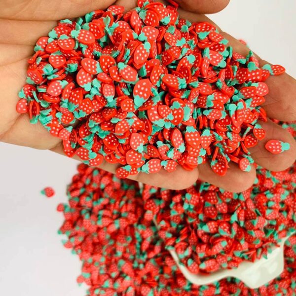 aplique fimo mini morango